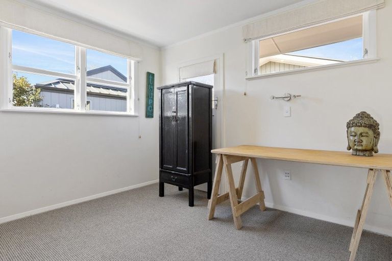 Photo of property in 6 Kohatu Parade, Wharewaka, Taupo, 3330