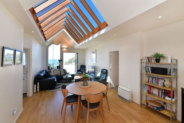 Photo of property in 44 Marellen Drive, Red Beach, 0932