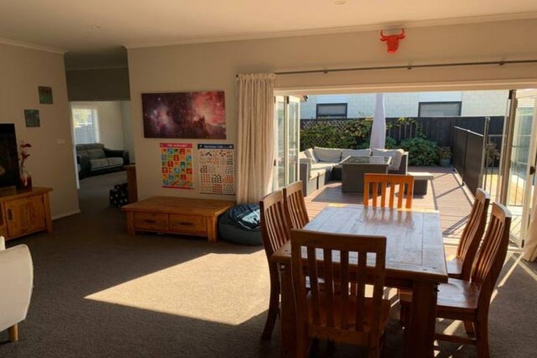 Photo of property in 153 The Boulevard, Papamoa Beach, Papamoa, 3118