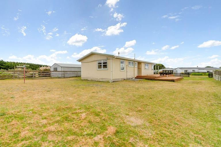 Photo of property in 37 Te Kiri Street, Himatangi Beach, Foxton, 4891