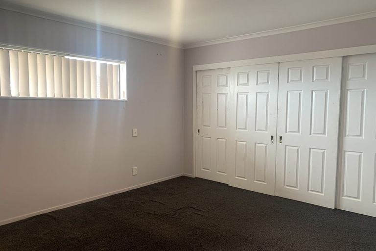 Photo of property in 22 Hilltop Road, Clover Park, Auckland, 2019