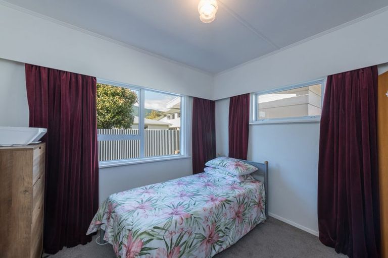 Photo of property in 6 Manson Avenue, Stoke, Nelson, 7011