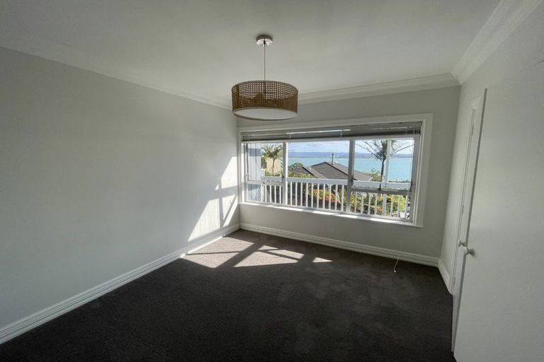 Photo of property in 25 Brigantine Drive, Beach Haven, Auckland, 0626
