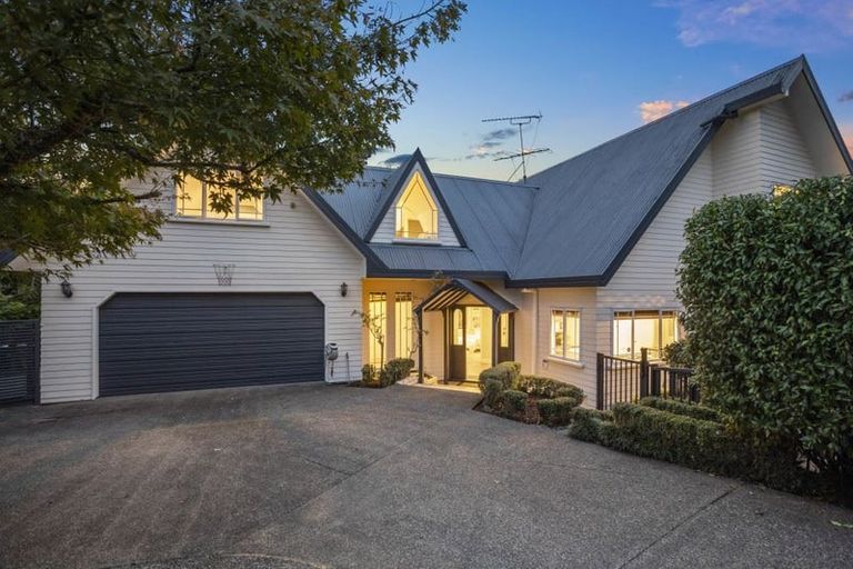 Photo of property in 55 Churchouse Road, Greenhithe, Auckland, 0632