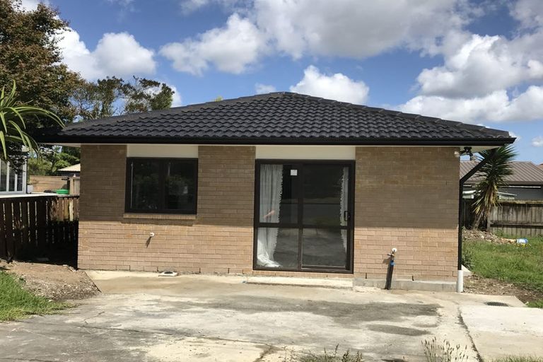 Photo of property in 12 Cobham Crescent, Kelston, Auckland, 0602