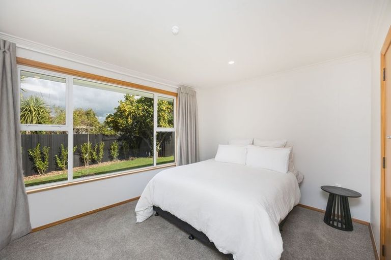Photo of property in 23 Saint Albans Avenue, Hokowhitu, Palmerston North, 4410