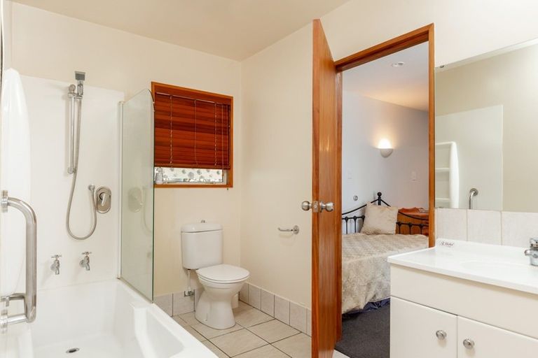 Photo of property in 29b Beach Road, Waikawa, Picton, 7220