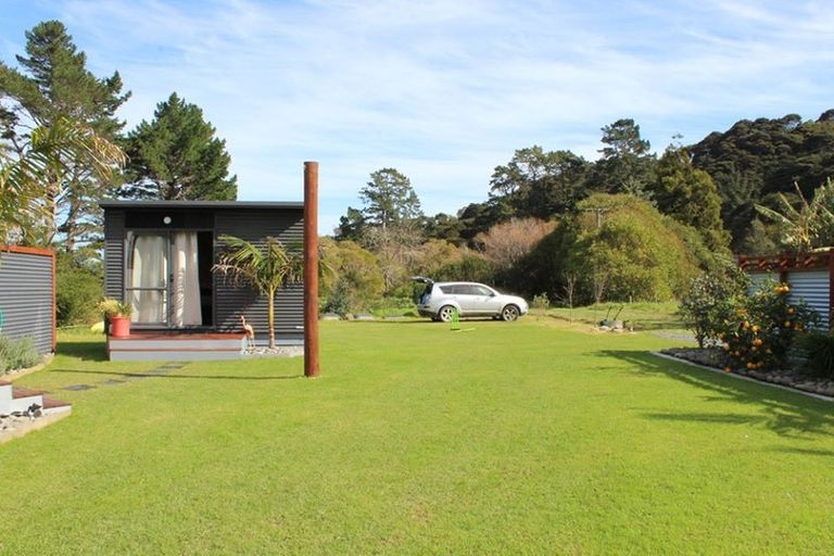 Photo of property in 479 Albert Street, Coromandel, 3506