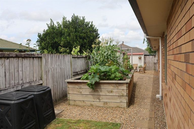 Photo of property in 17 Cranmer Close, Rototuna North, Hamilton, 3210