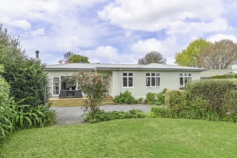 Photo of property in 11 Elizabeth Place, Clive, 4102