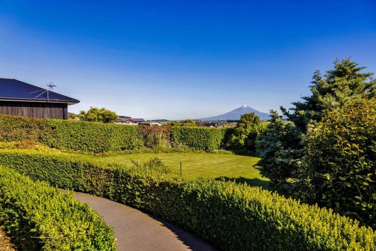 Photo of property in 3 Larlin Heights, Hawera, 4675