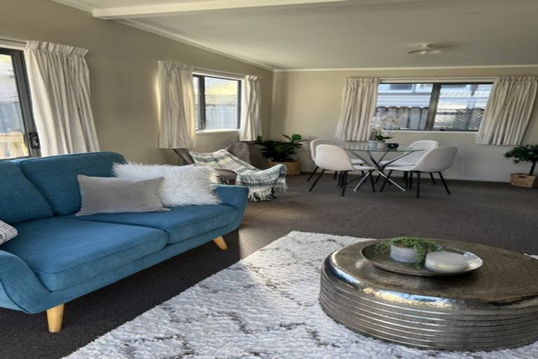 Photo of property in 49a Vincent Street, Howick, Auckland, 2014