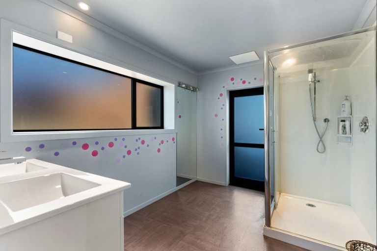 Photo of property in 54 Molyneux Avenue, Cromwell, 9310