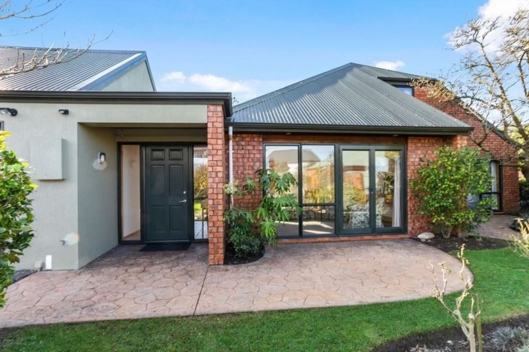 Photo of property in 2 Royal Elm Lane, Bryndwr, Christchurch, 8053