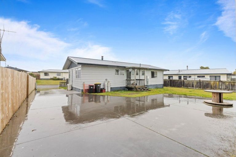 Photo of property in 15 Wairoa Place, Tokoroa, 3420