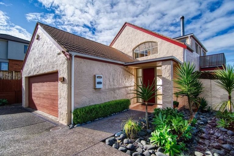 Photo of property in 79 Royal Road, Massey, Auckland, 0614
