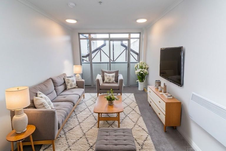 Photo of property in Monvie Apartments, 205/15 Holland Street, Te Aro, Wellington, 6011