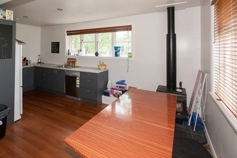 Photo of property in 28 Auburn Avenue, Upper Riccarton, Christchurch, 8041
