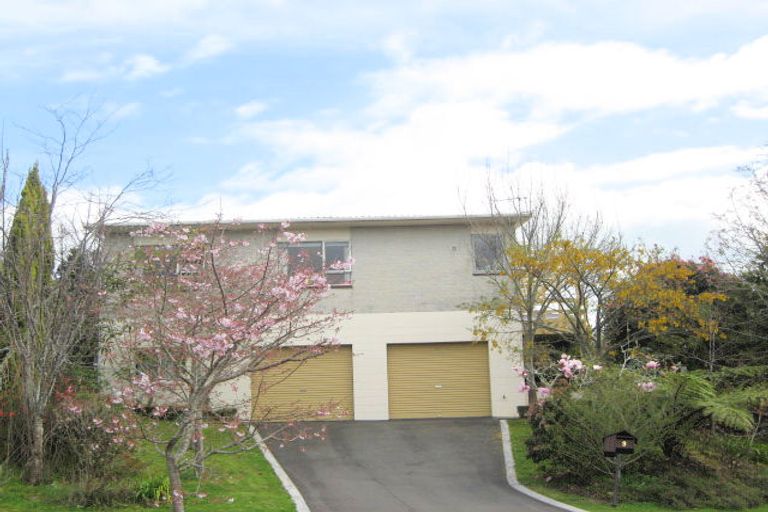Photo of property in 9 Cabot Place, Frankleigh Park, New Plymouth, 4310