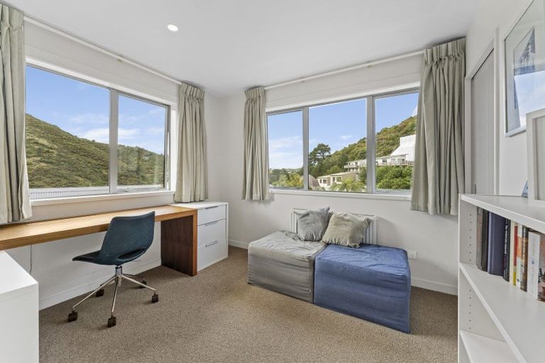 Photo of property in 10a Rarangi Way, Owhiro Bay, Wellington, 6023