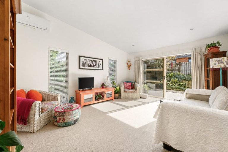 Photo of property in 47 Oteki Park Drive, Welcome Bay, Tauranga, 3112