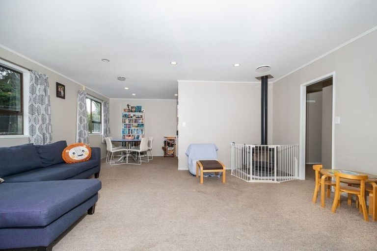 Photo of property in 99 Bruce Mclaren Road, Henderson, Auckland, 0612