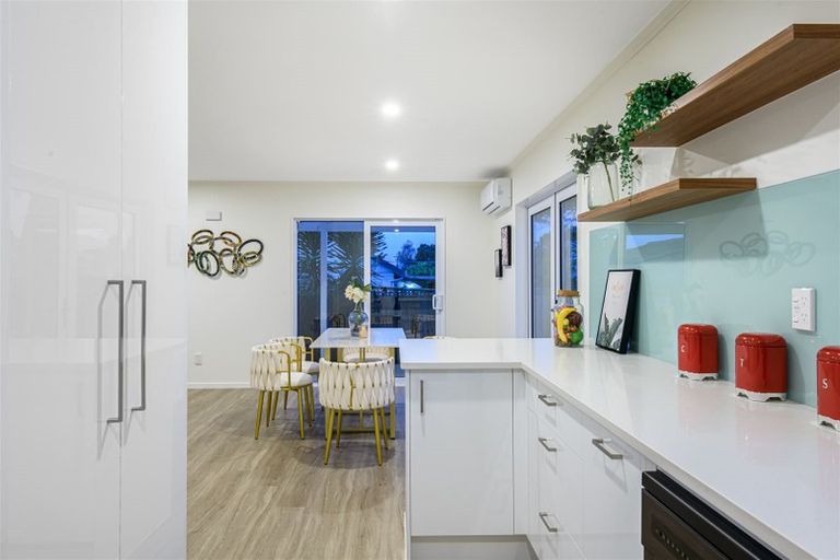 Photo of property in 3/42 Pomaria Road, Henderson, Auckland, 0610