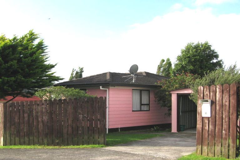 Photo of property in 16 Elisa Lane, Ranui, Auckland, 0612