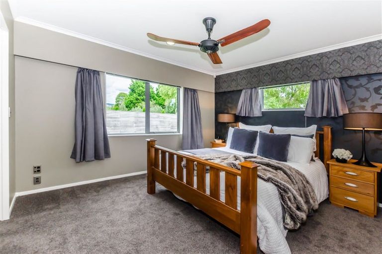 Photo of property in 10 Matuhi Street, Waikanae, 5036