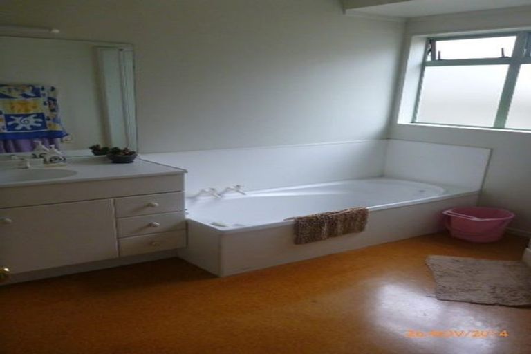 Photo of property in 12 Keywella Drive, Conifer Grove, Takanini, 2112