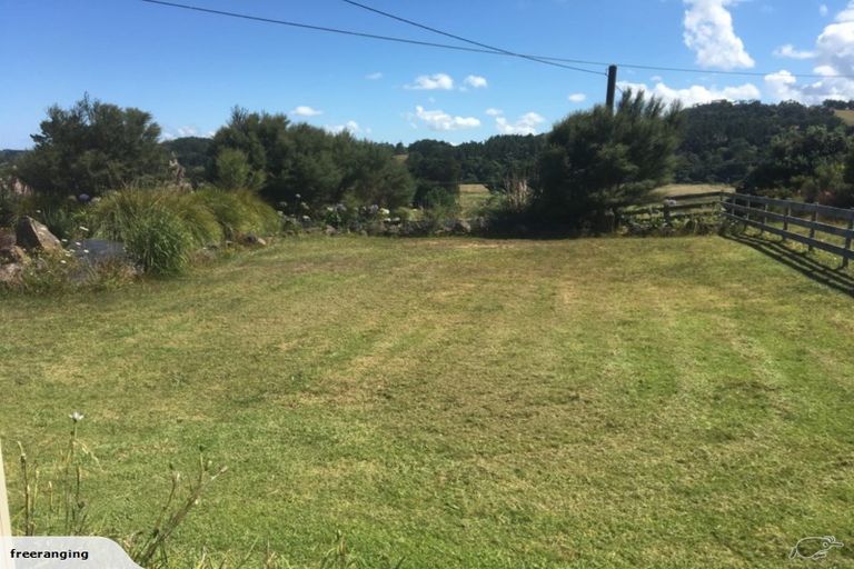 Photo of property in 1283 State Highway 16, Waimauku, 0883