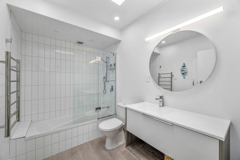 Photo of property in 12 Margaret Avenue, Havelock North, 4130