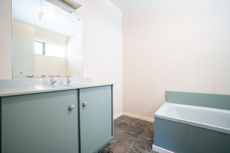 Photo of property in 224a Victoria Avenue, Hokowhitu, Palmerston North, 4410