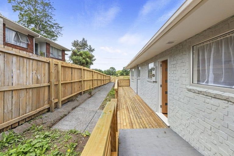 Photo of property in 104 Parrs Cross Road, Sunnyvale, Auckland, 0612