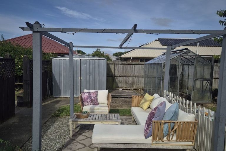 Photo of property in 73 Arcon Drive, Broomfield, Christchurch, 8042