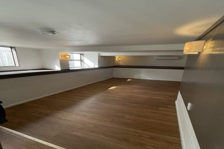 Photo of property in 209a Sturges Road, Henderson, Auckland, 0612