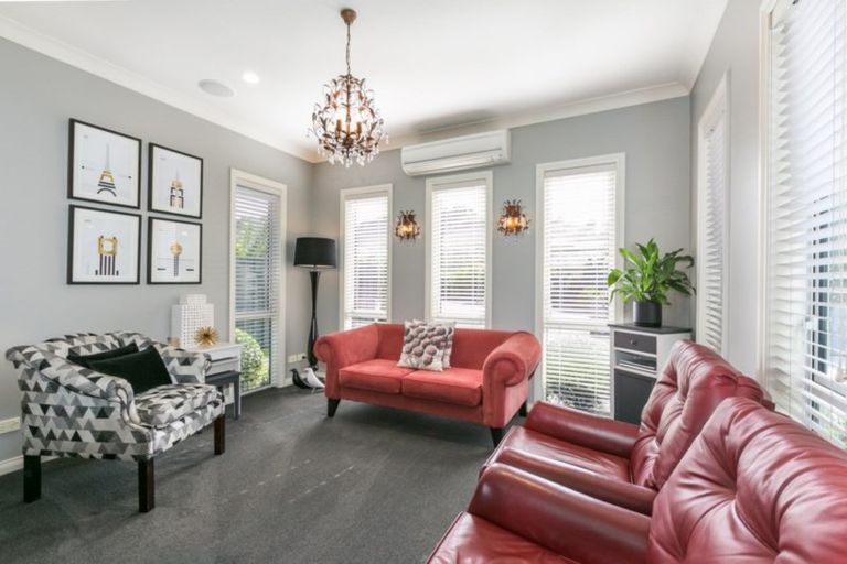 Photo of property in 72 Kent Terrace, Taradale, Napier, 4112