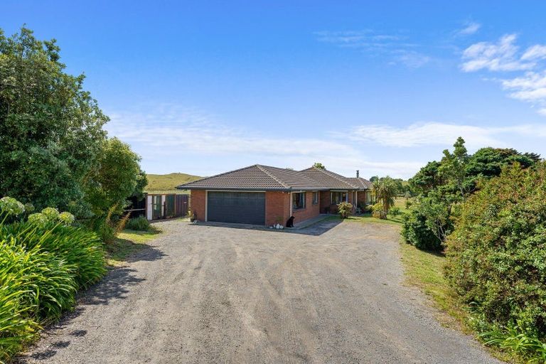 Photo of property in 761 State Highway 1, Te Horo, Otaki, 5581