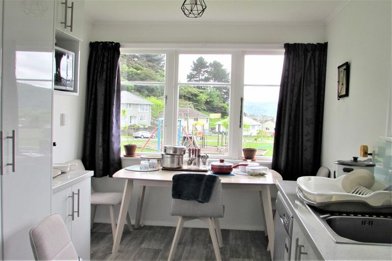 Photo of property in 70 Judd Crescent, Naenae, Lower Hutt, 5011