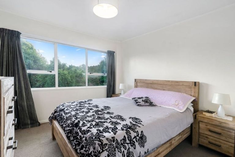 Photo of property in 1/11 Foley Place, Torbay, Auckland, 0632