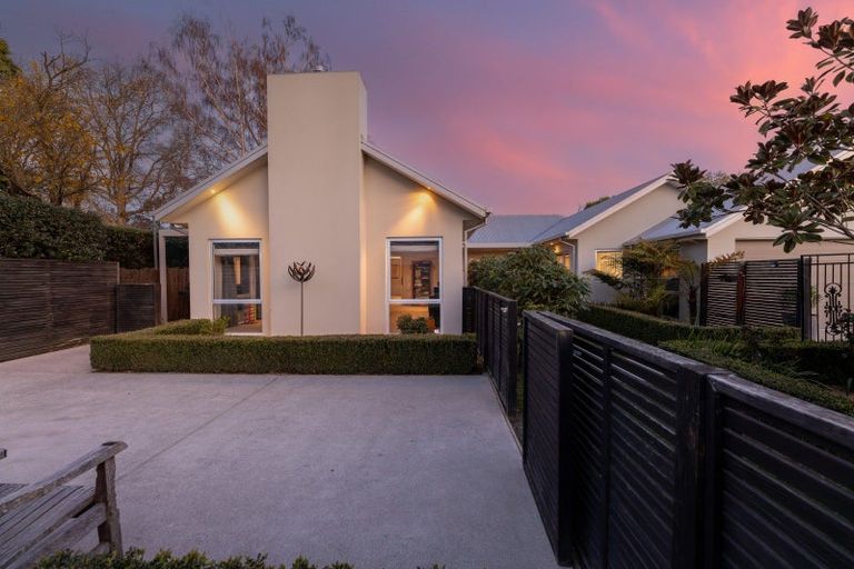 Photo of property in 142 North Parade, Richmond, Christchurch, 8013