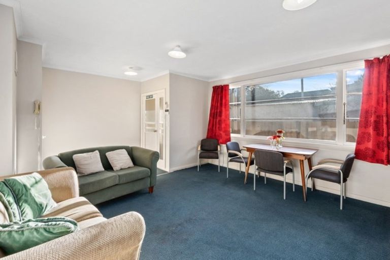 Photo of property in 2/14 James K Baxter Place, Addington, Christchurch, 8024