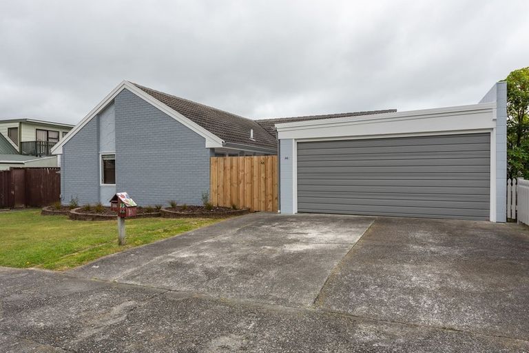 Photo of property in 44 Tweed Road, Papakowhai, Porirua, 5024