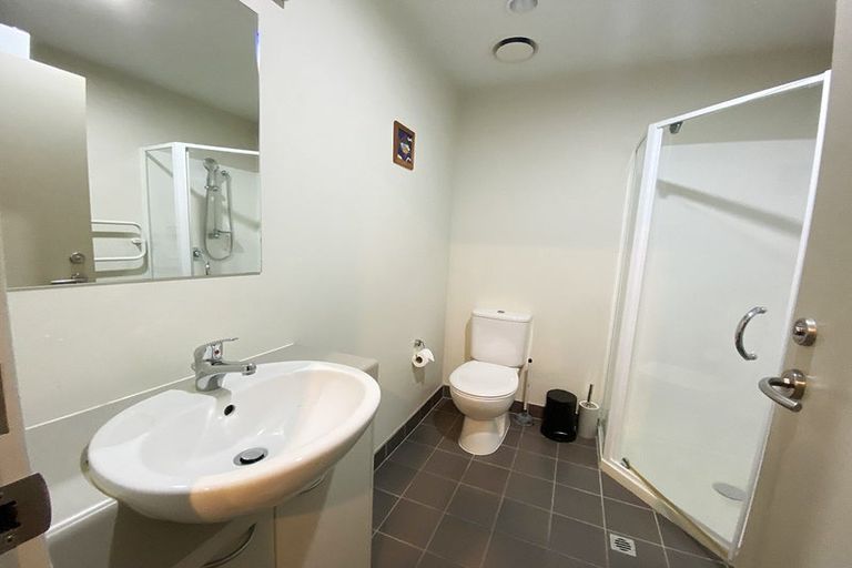 Photo of property in Proximity Apartments, 205/17 Osterley Way, Manukau, Auckland, 2104