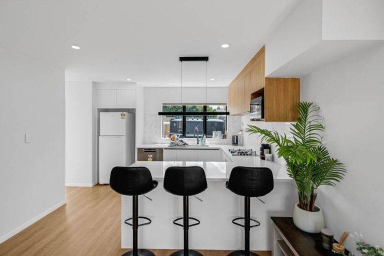 Photo of property in 70c Cargill Street, Papakura, 2110