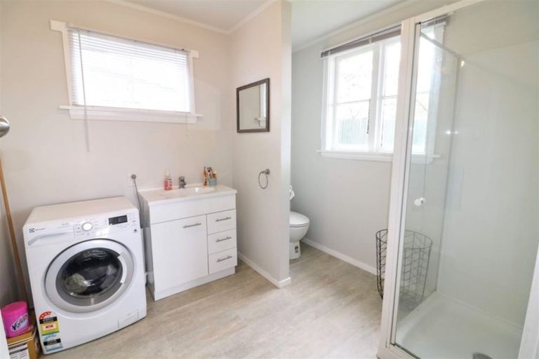 Photo of property in 28 Regent Street, West End, Timaru, 7910