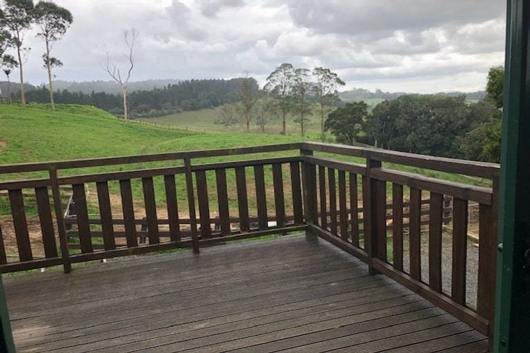 Photo of property in 189 Cameron Town Road, Pukekohe, 2678