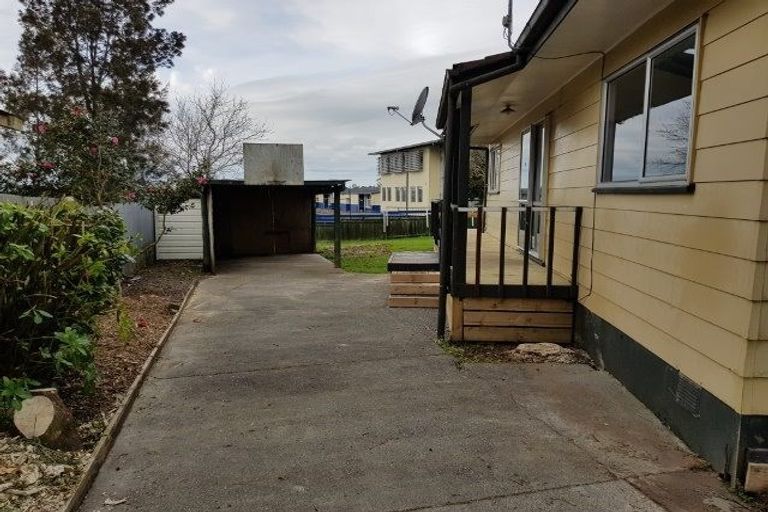 Photo of property in 13 Silverstone Place, Henderson, Auckland, 0612