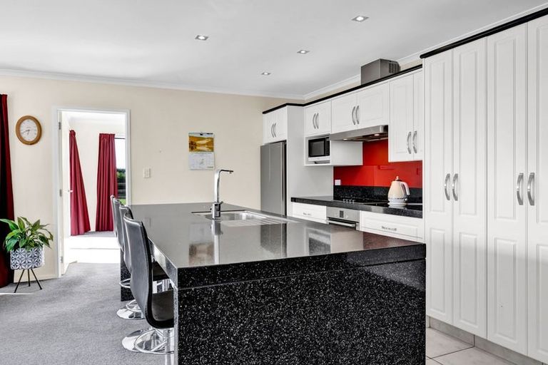 Photo of property in 105 Mawhitiwhiti Road, Normanby, Hawera, 4675