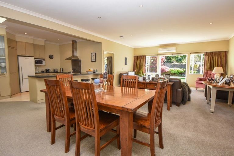 Photo of property in 26 Deller Drive, Carterton, 5713